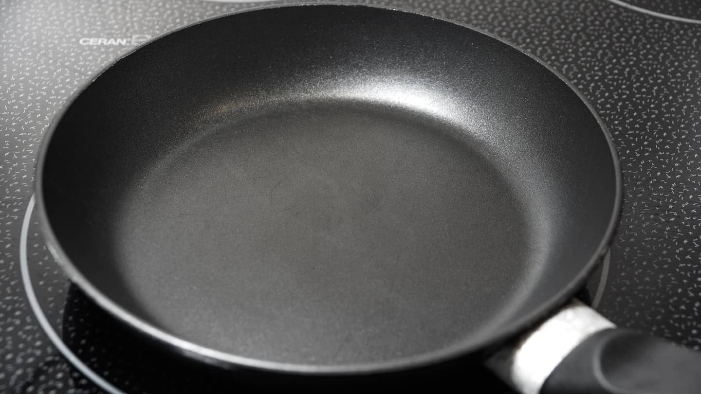 what is die-cast aluminum cookware